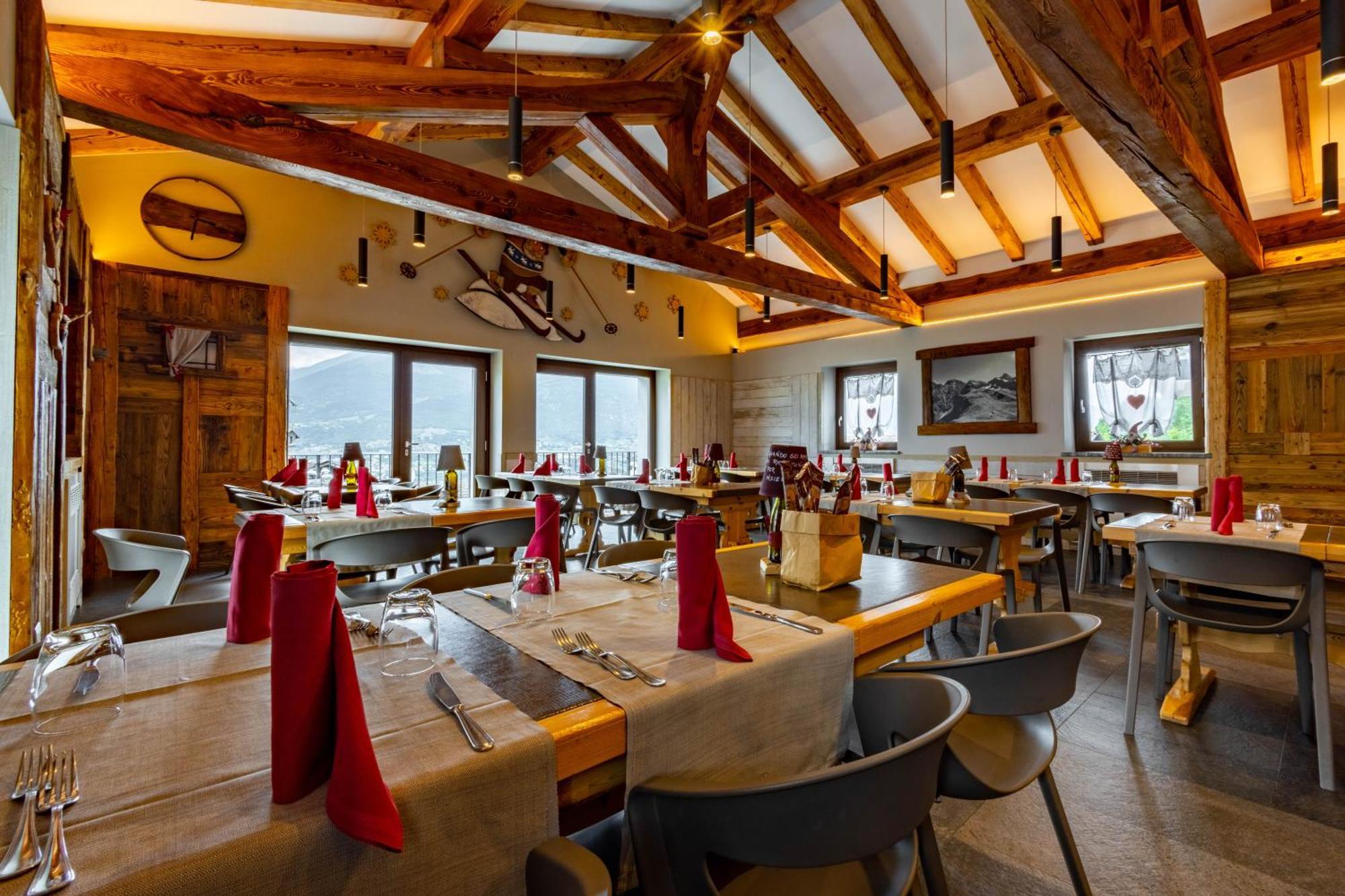 Monte Emilius Hotel Charvensod Ngoại thất bức ảnh