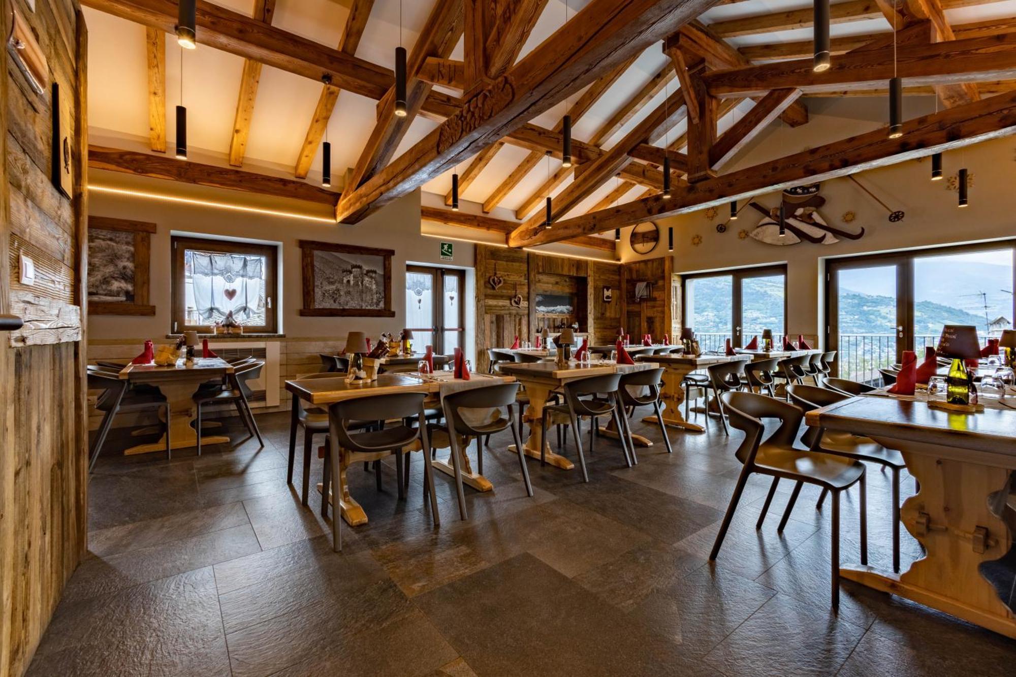 Monte Emilius Hotel Charvensod Ngoại thất bức ảnh
