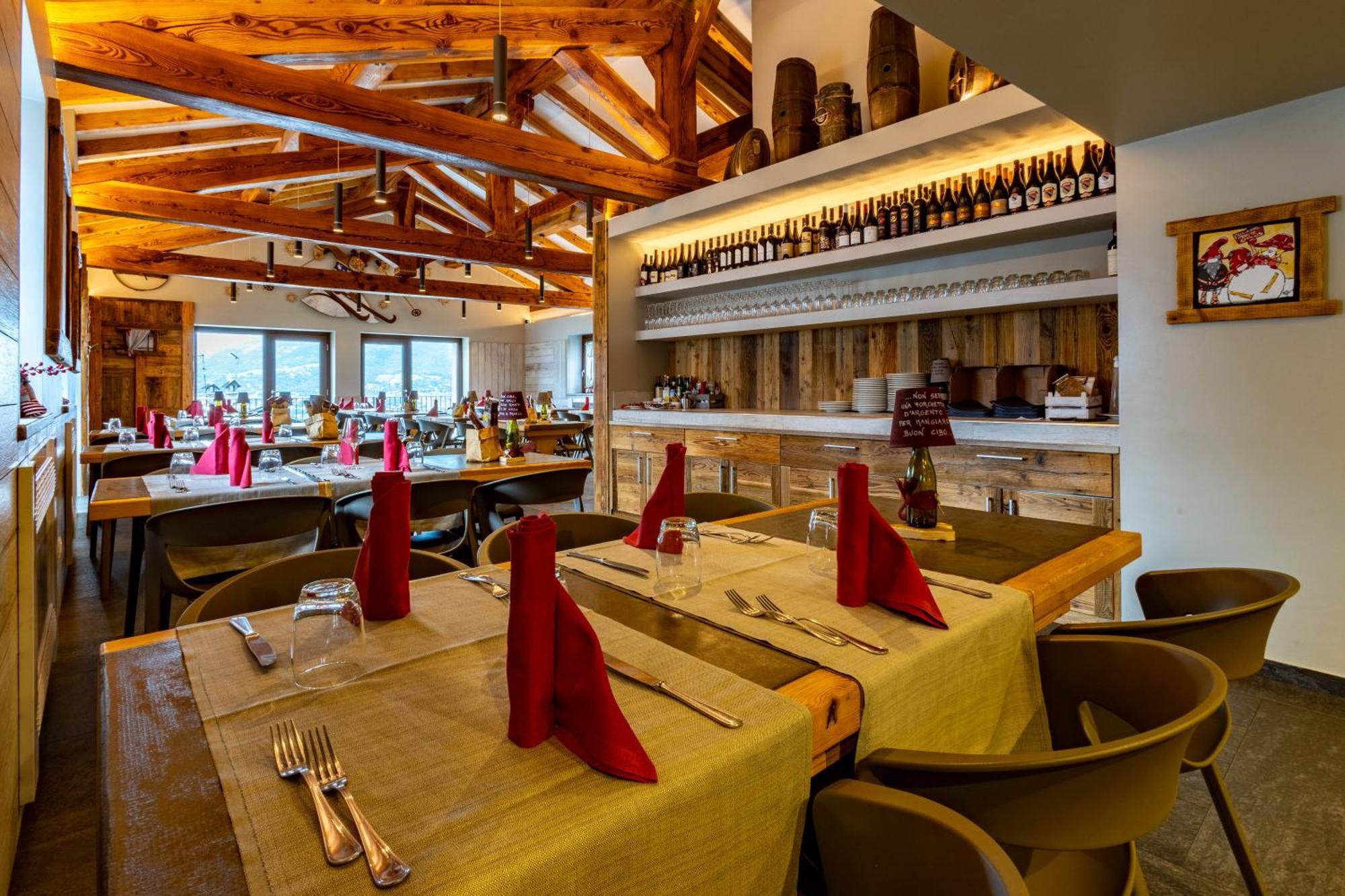 Monte Emilius Hotel Charvensod Ngoại thất bức ảnh