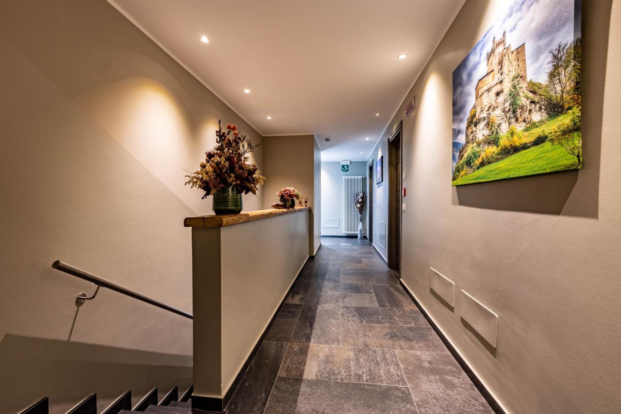 Monte Emilius Hotel Charvensod Ngoại thất bức ảnh