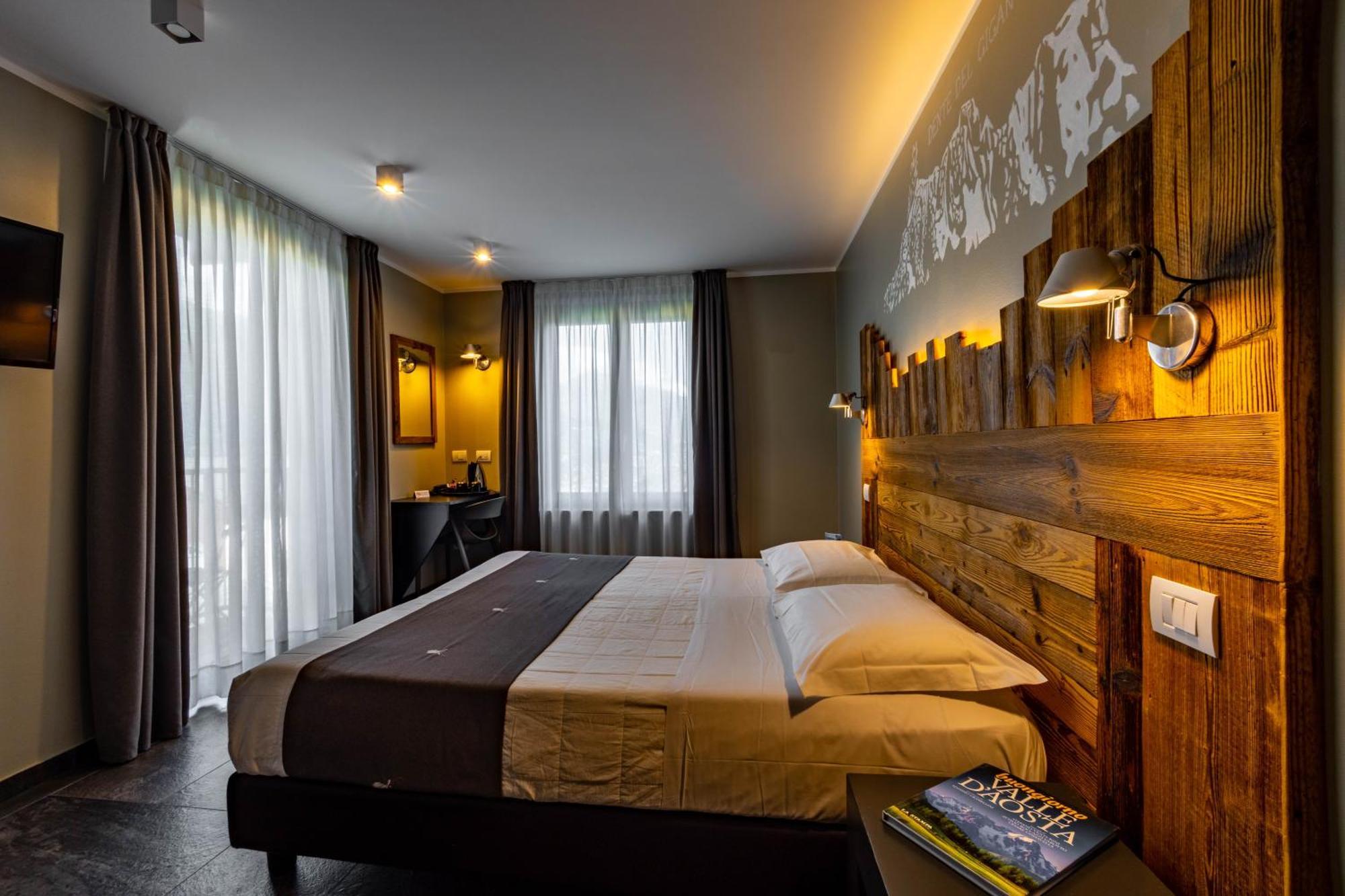 Monte Emilius Hotel Charvensod Ngoại thất bức ảnh