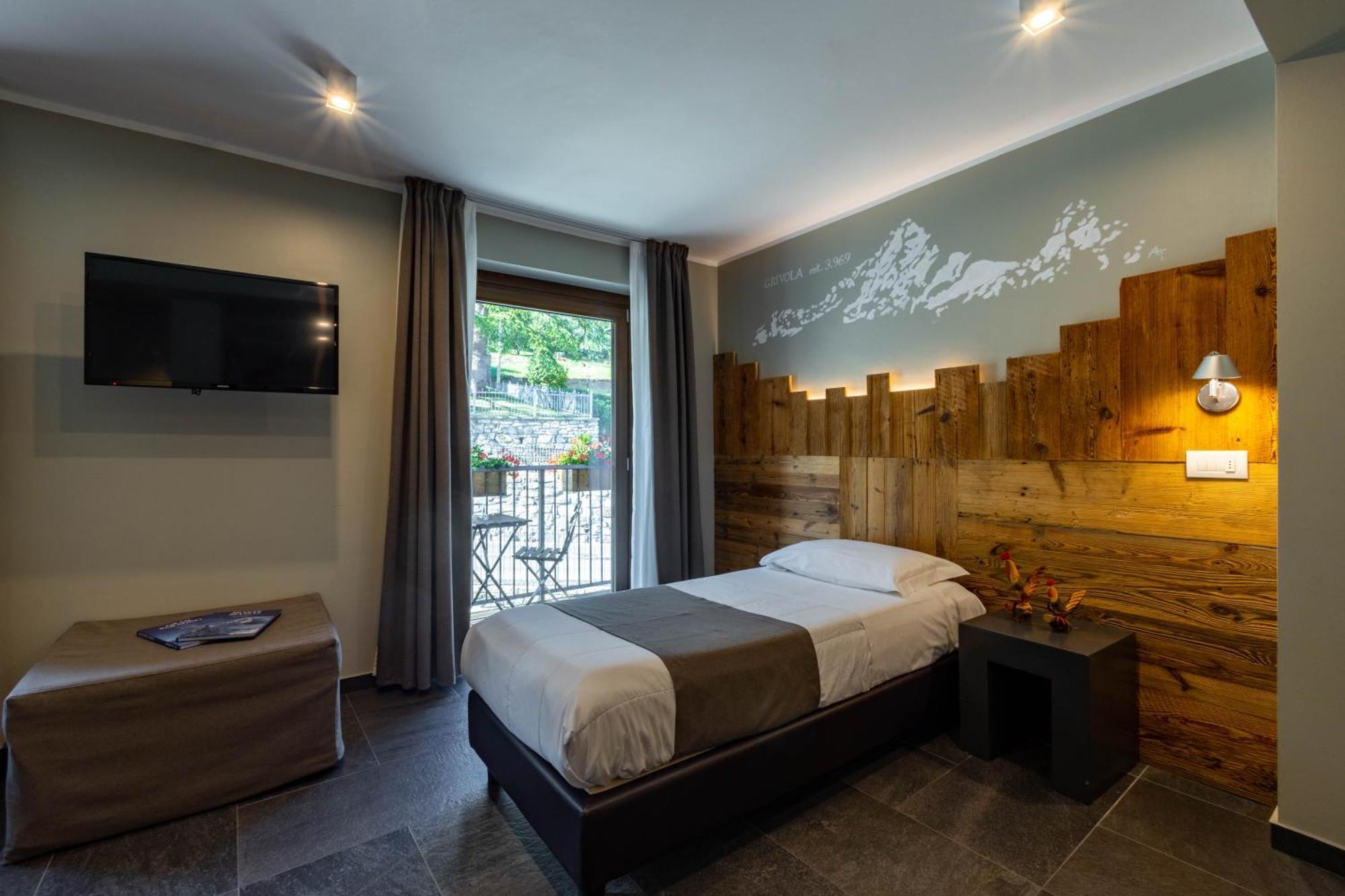 Monte Emilius Hotel Charvensod Ngoại thất bức ảnh