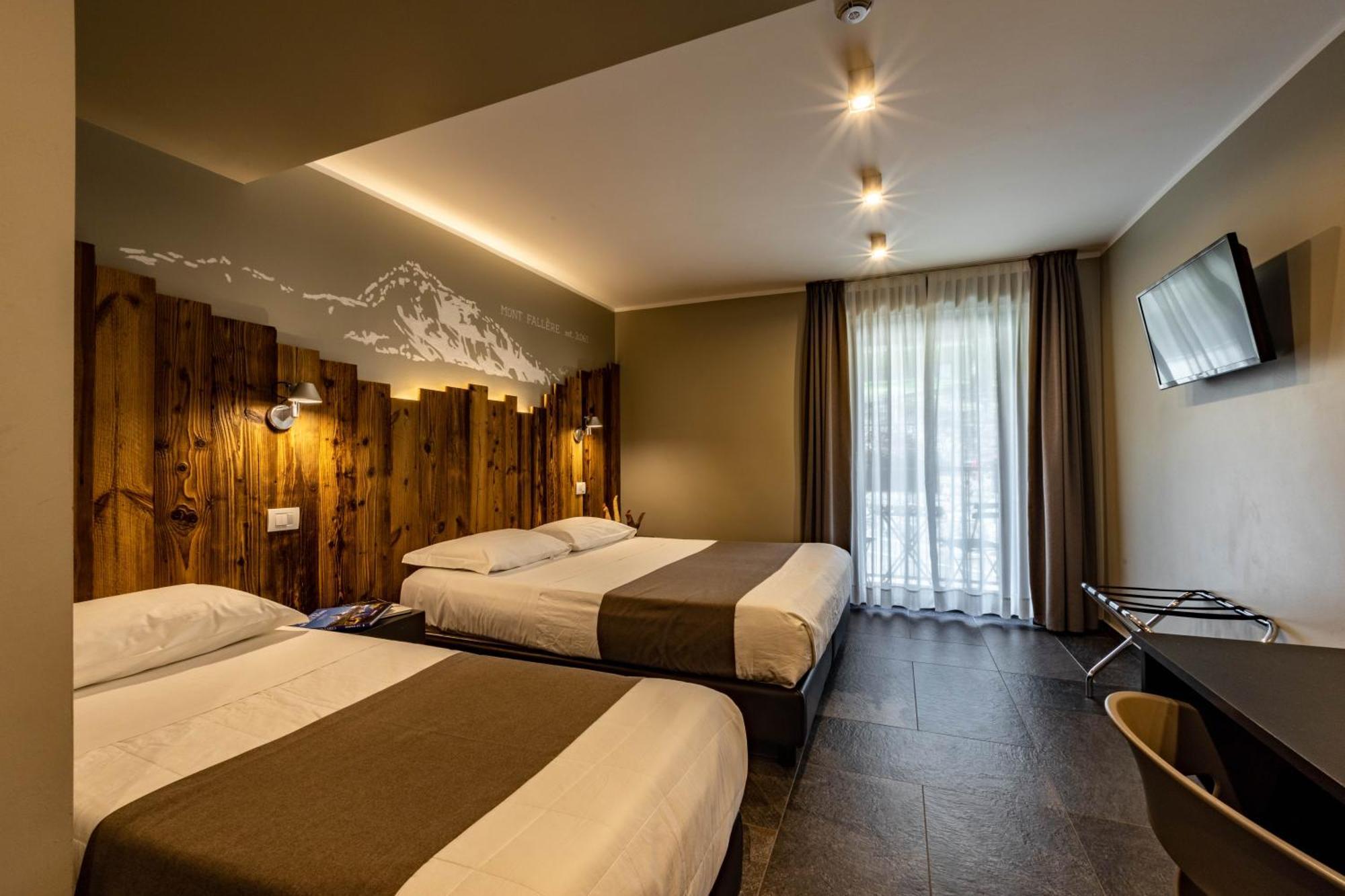 Monte Emilius Hotel Charvensod Ngoại thất bức ảnh