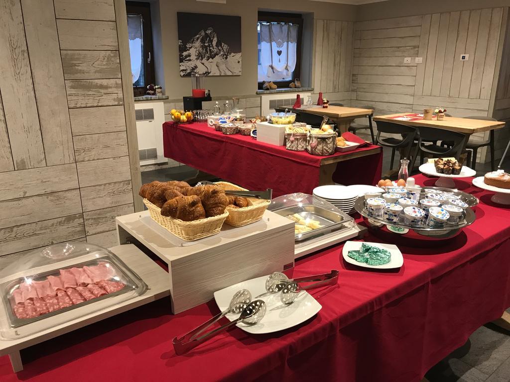 Monte Emilius Hotel Charvensod Ngoại thất bức ảnh