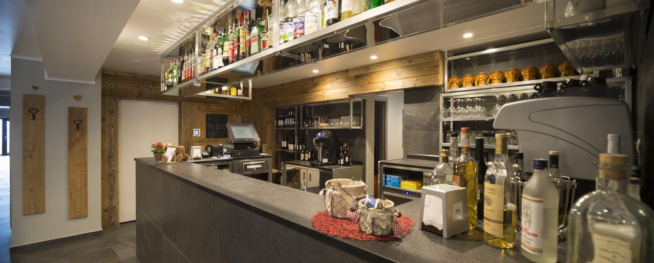 Monte Emilius Hotel Charvensod Ngoại thất bức ảnh